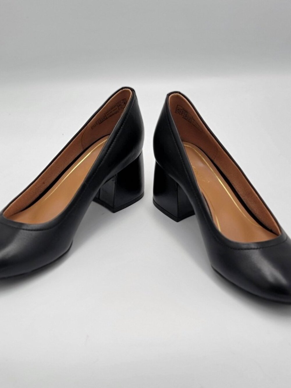 Vionic Black Leather Block Heel Pumps Size 7.5 Women's Comfortable Office Shoes